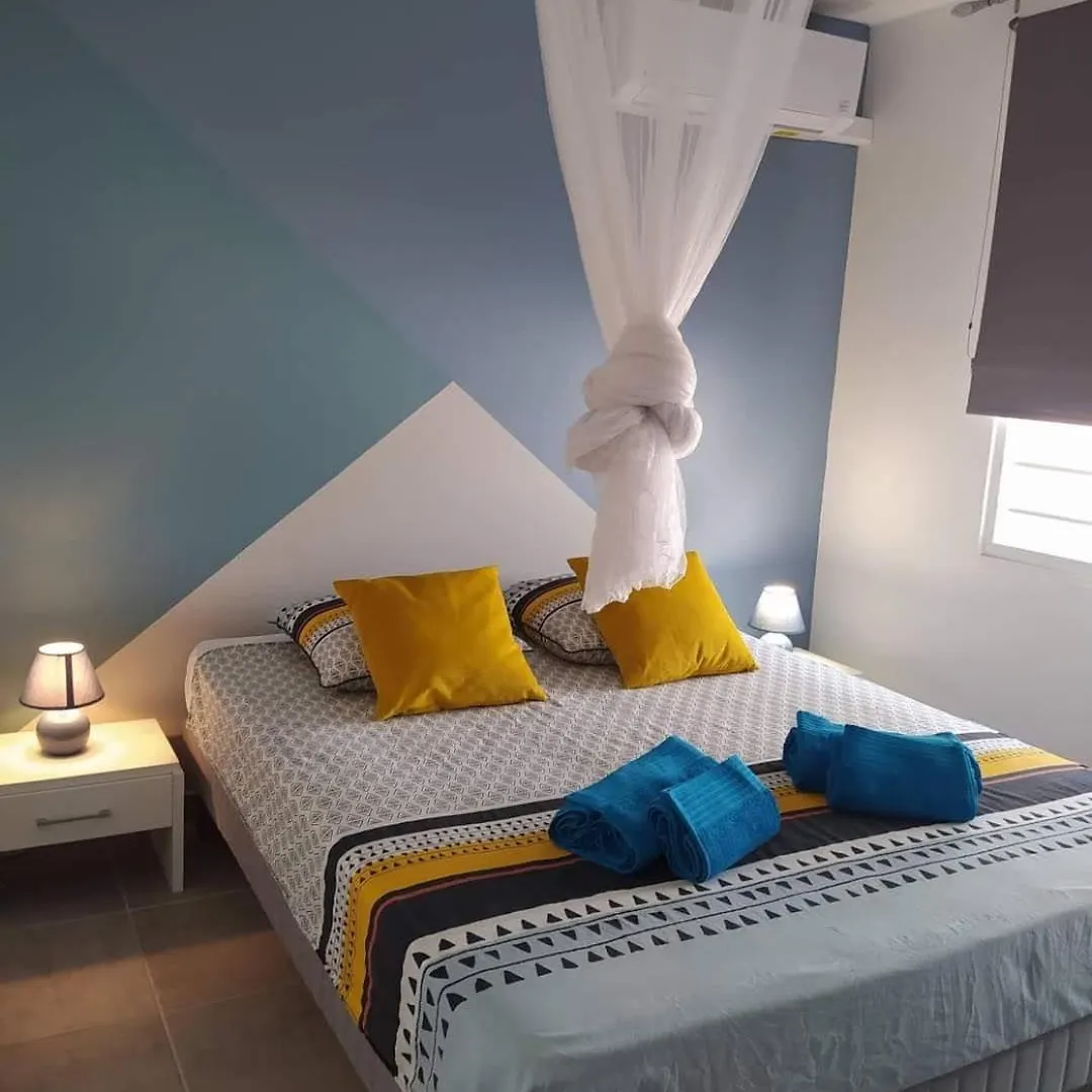 Superbe Haut De Villa Avec Grande Piscine Le Diamant 0*,  Martinique